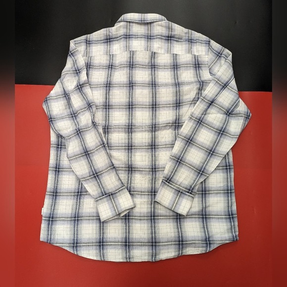 ·Calvin Klein Casual Button Down Shirt, Medium - Picture 2 of 4